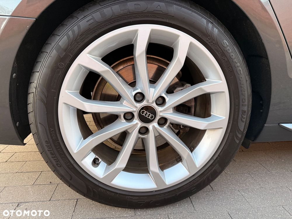 Audi A4 Avant 35 TDI S tronic S line - 8