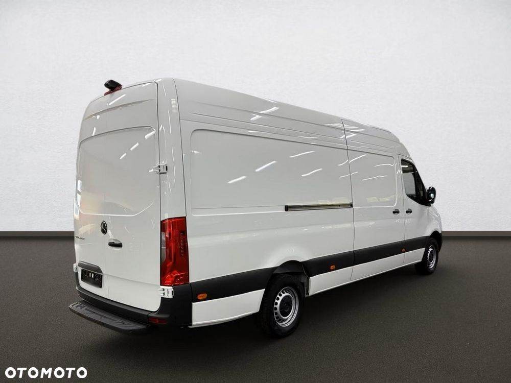 Mercedes-Benz Sprinter - 18