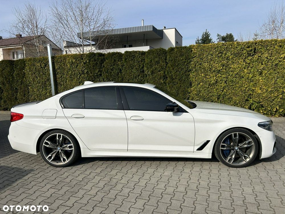 BMW Seria 5 M550i xDrive sport - 3