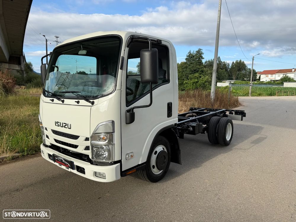 Isuzu NLR 3.0 35.150 AC ABS - 1