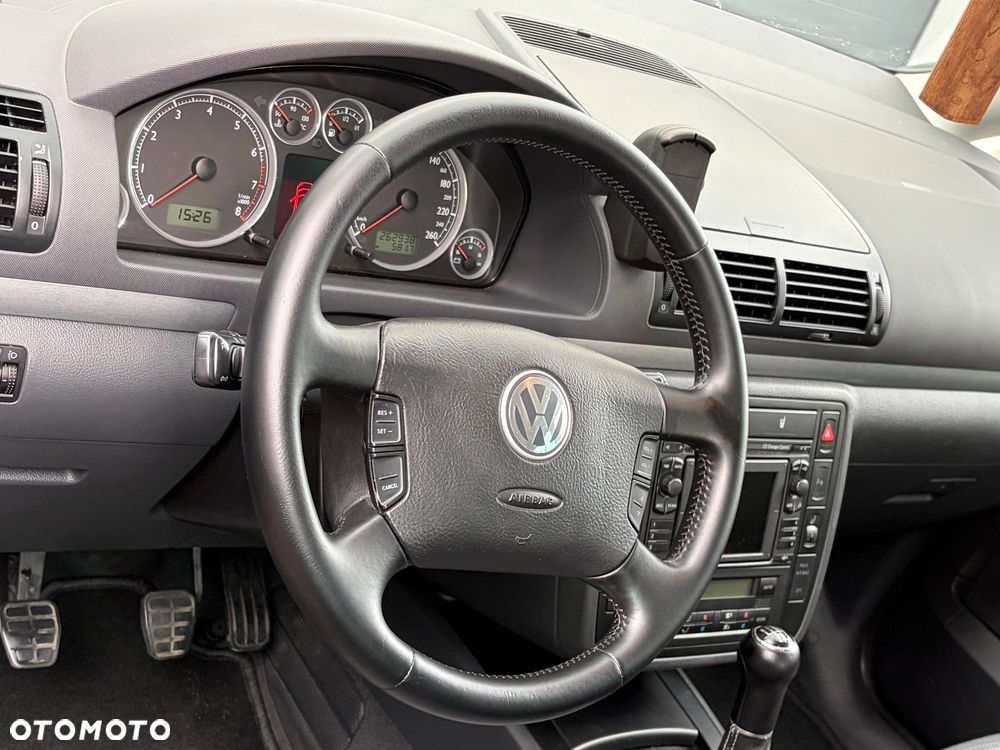 Volkswagen Sharan 1.8 5V Turbo United - 24