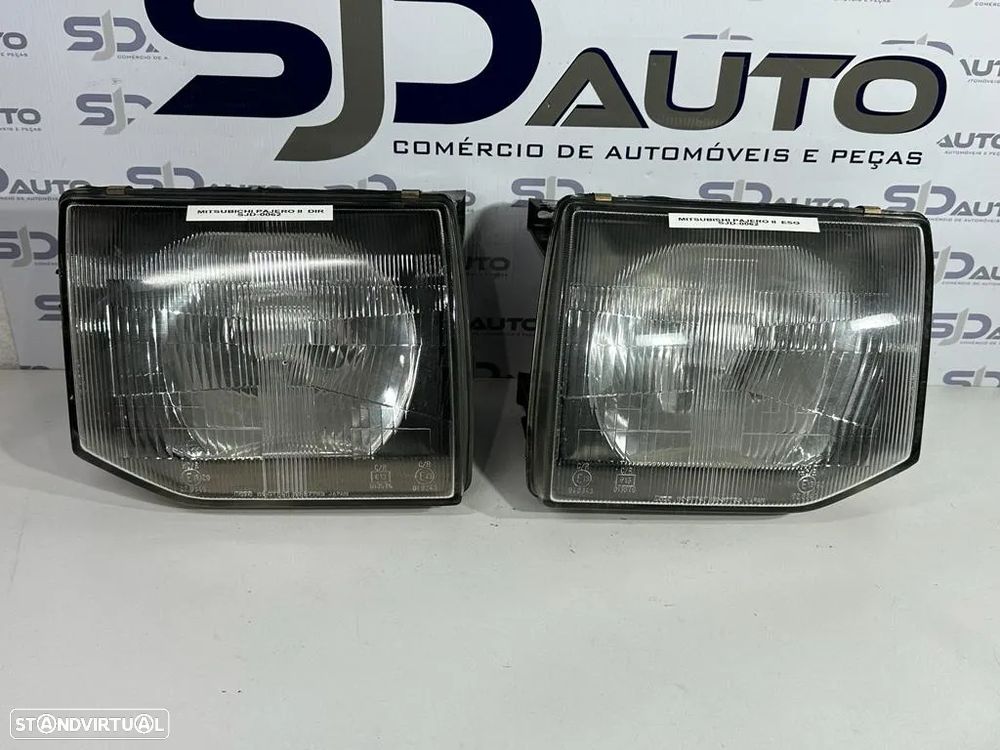 Farol Direito / Esquerdo - Mitsubishi Pajero II - 2