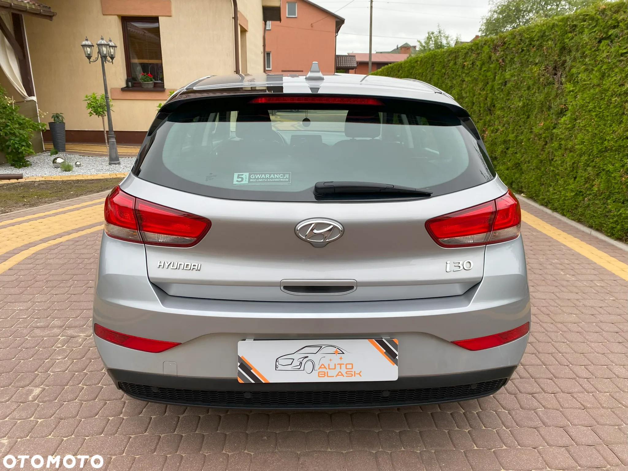 Hyundai i30 1.5 DPI Classic + - 12