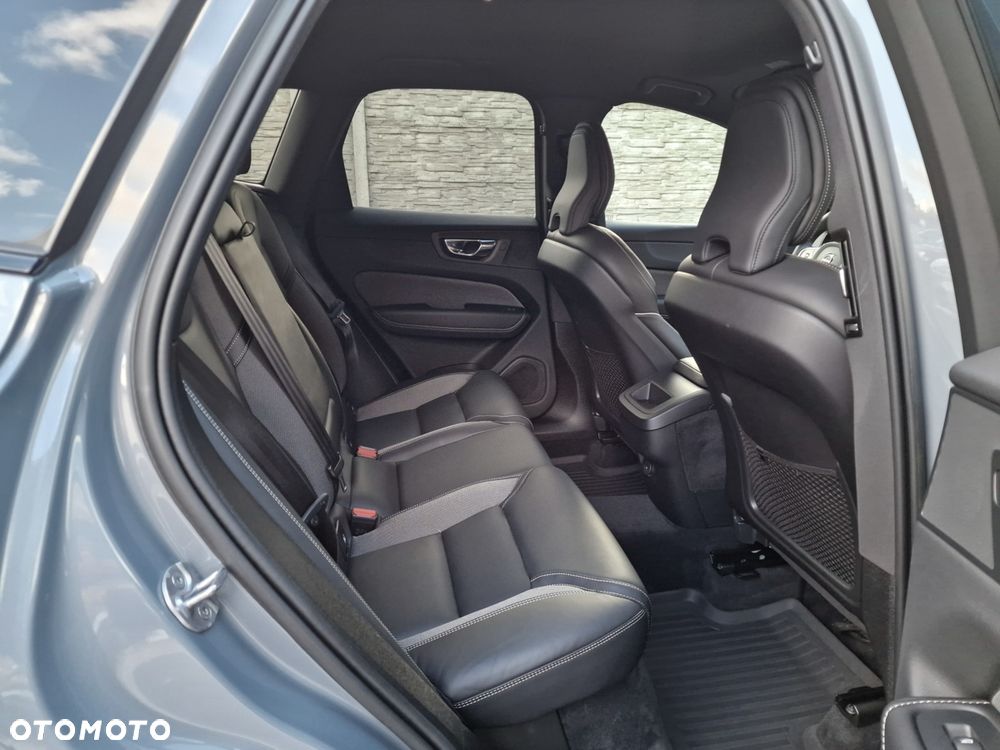 Volvo XC 60 B4 D Geartronic RDesign - 25