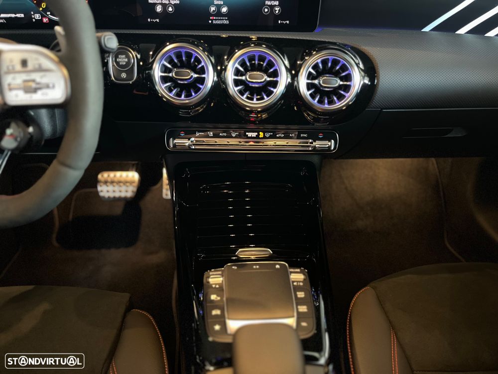 Mercedes-Benz CLA 45 AMG S Shooting Brake 4Matic+ - 18