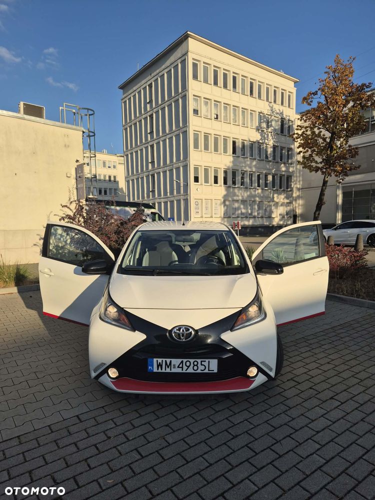 Toyota Aygo x-play - 8
