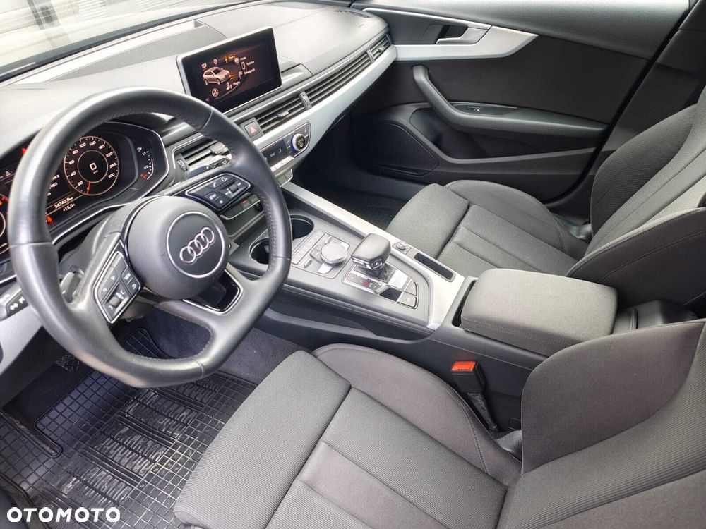 Audi A4 Avant 35 TFSI Sport S tronic - 7