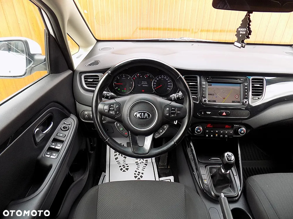 Kia Carens 1.7 CRDi M 7os - 14