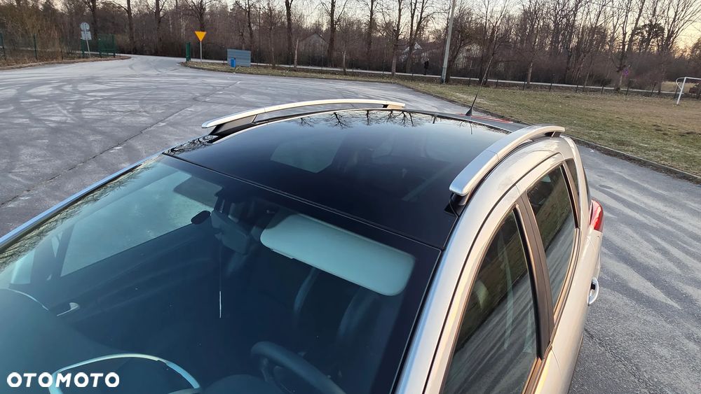 Peugeot 207 95 VTi Urban Style - 27