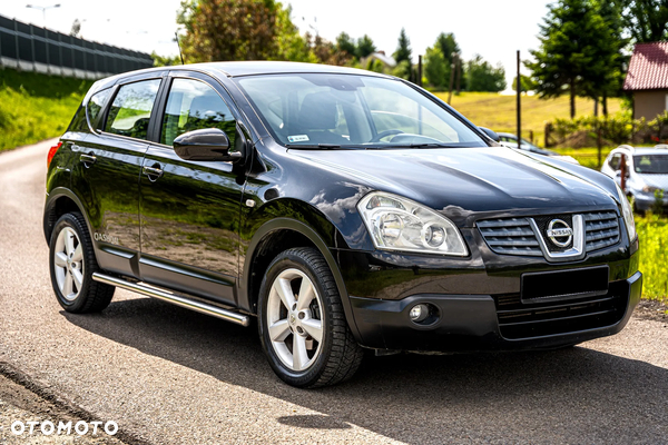 Nissan Qashqai 2.0 dCi 4 x 4 DPF tekna