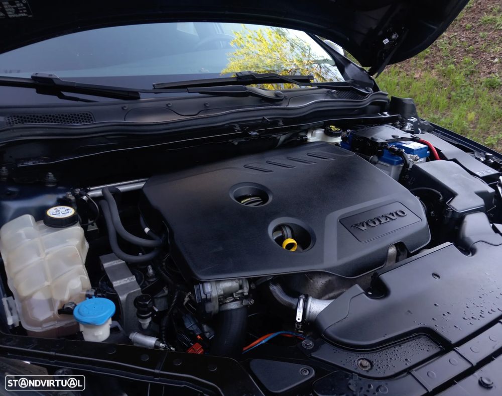 Volvo V40 D2 Summum - 29