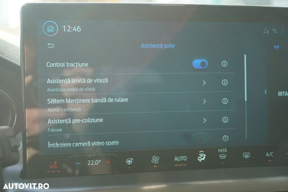 Ford Focus 1.5 EcoBlue 8AT Titanium X - 12