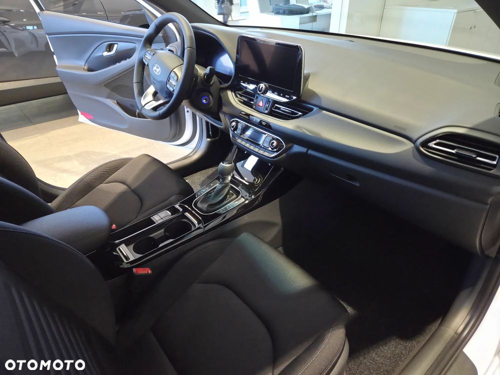 Hyundai i30 1.5 T-GDI 48V Smart DCT - 9