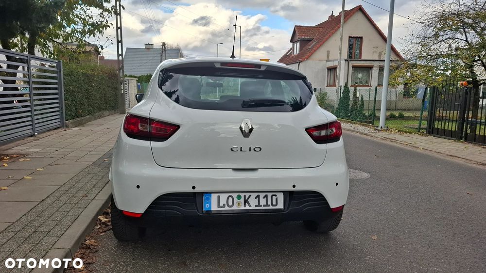 Renault Clio 1.2 16V 75 Life - 4