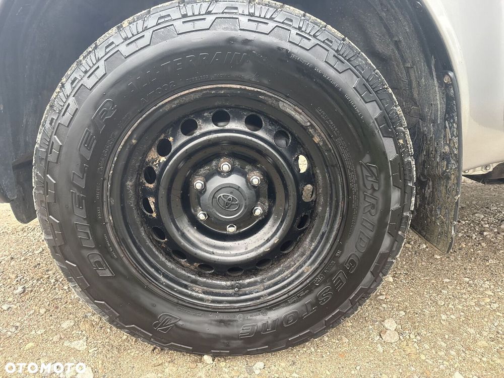 Toyota Hilux 2.4 D-4D Double Cab DLX 4x4 - 19