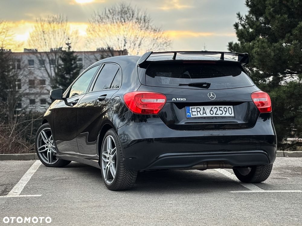 Mercedes-Benz Klasa A 180 (BlueEFFICIENCY) - 2