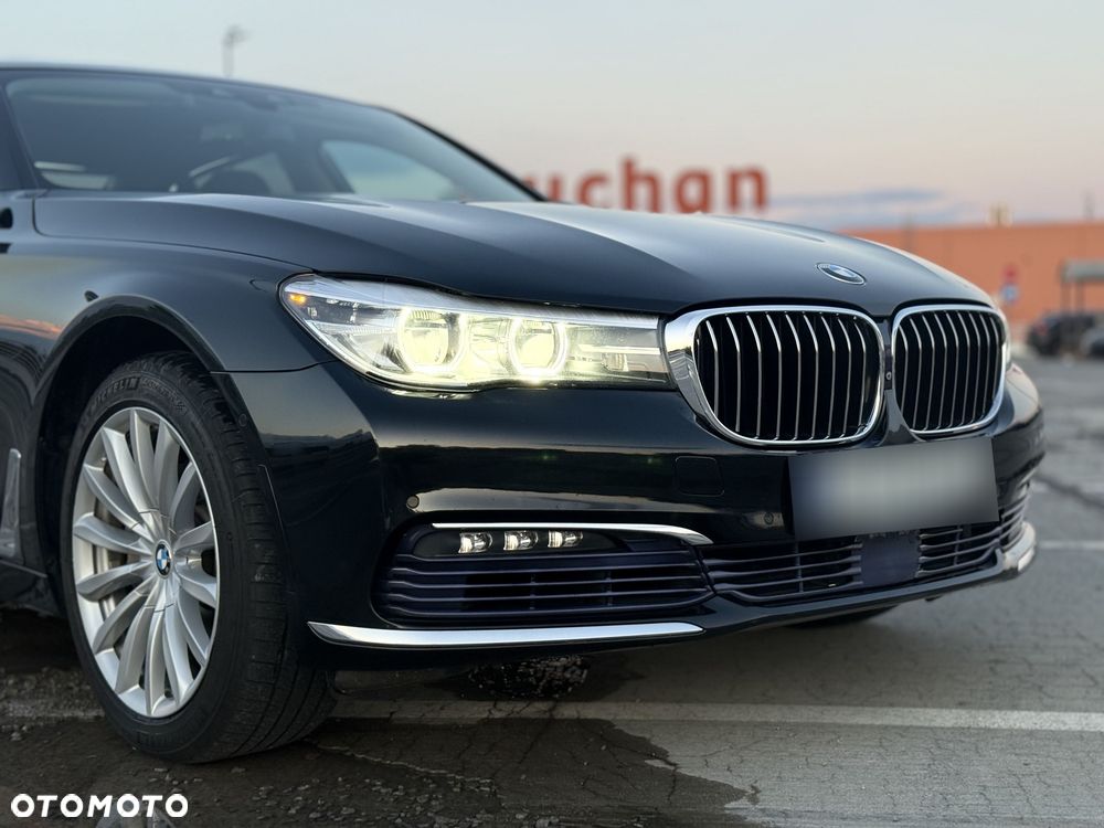 BMW Seria 7 740Li xDrive - 13