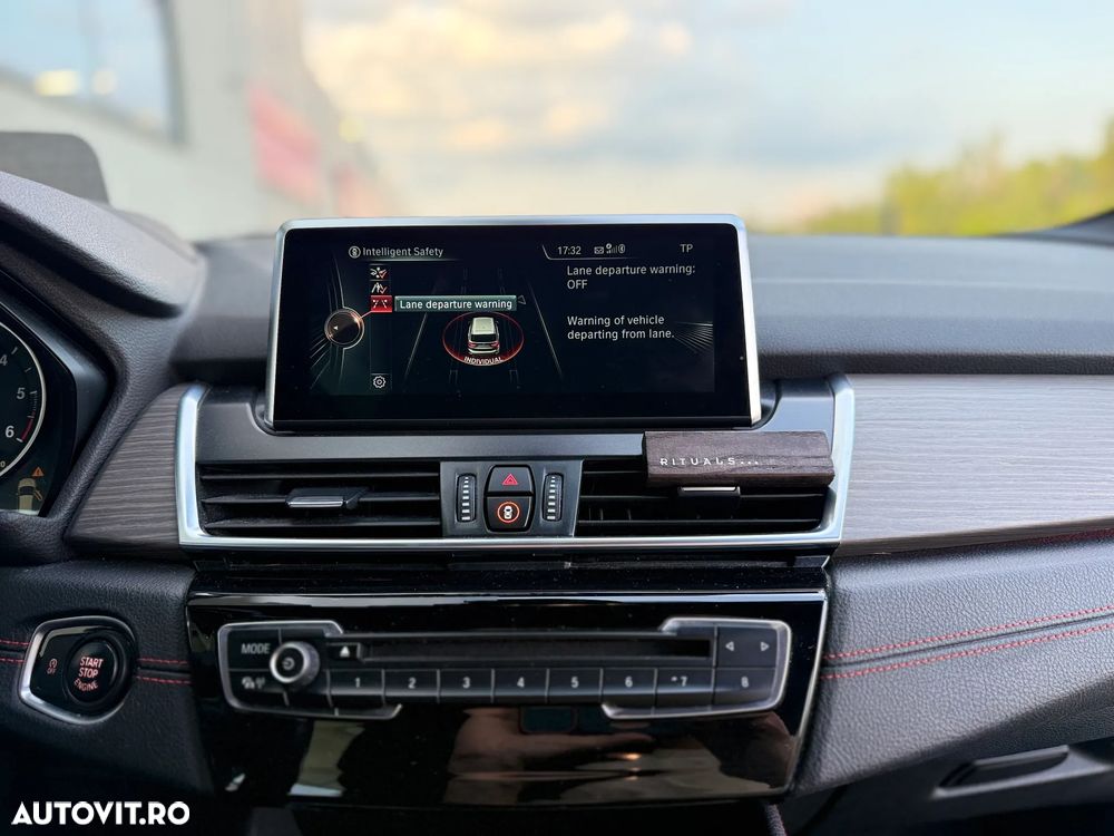 BMW Seria 2 218d - 20