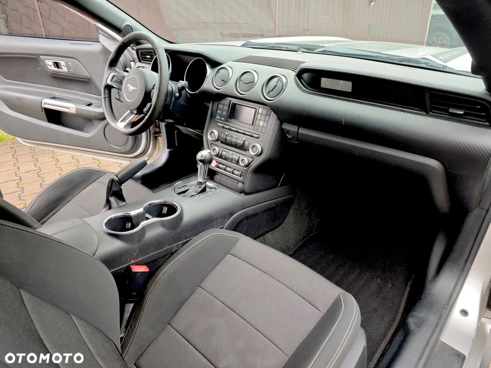 Ford Mustang 3.7 V6 - 3
