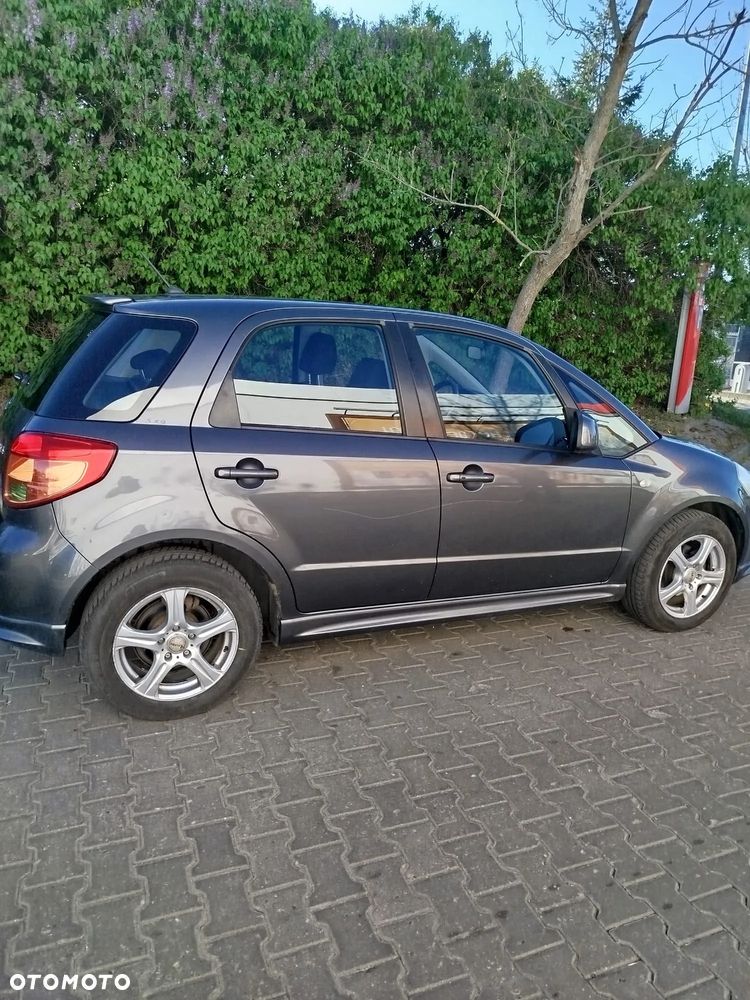 Suzuki SX4 1.6 Comfort - 5