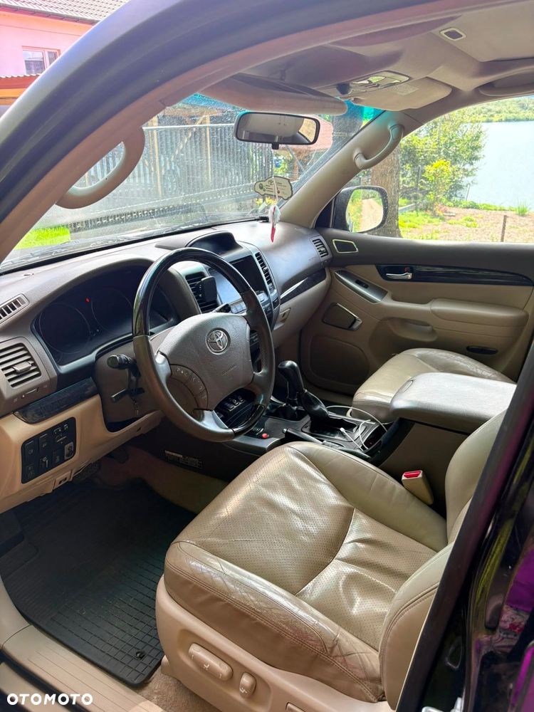 Toyota Land Cruiser - 6
