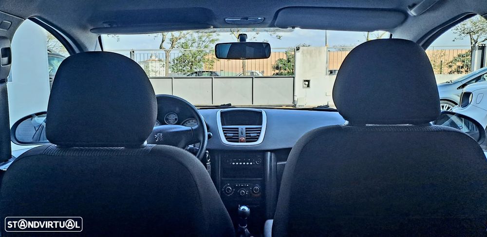 Peugeot 207 1.4 16V Active - 18