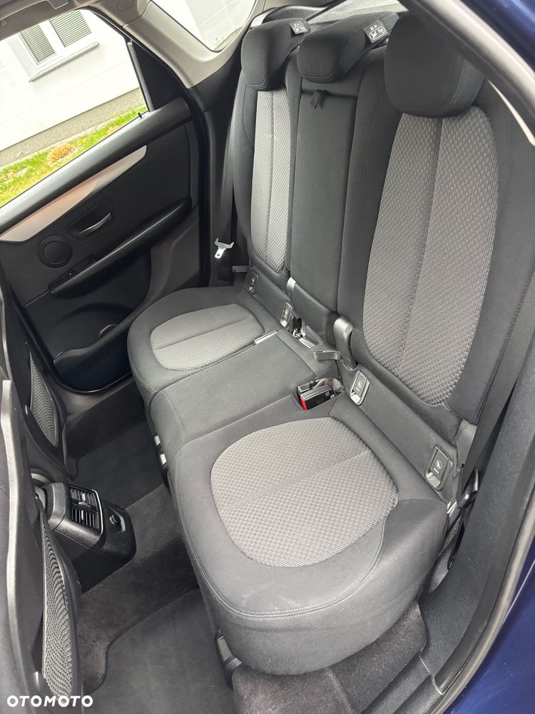 BMW Seria 2 218d Sport-Aut Advantage - 10