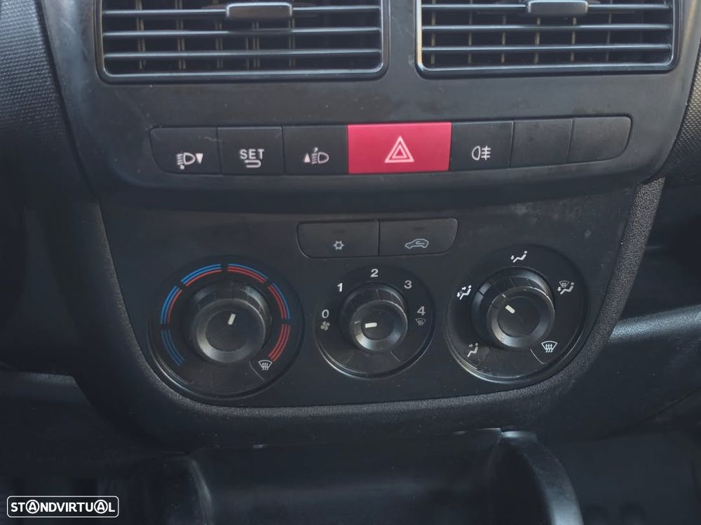 Opel Combo 1.6Cdti Teto Alto - 7