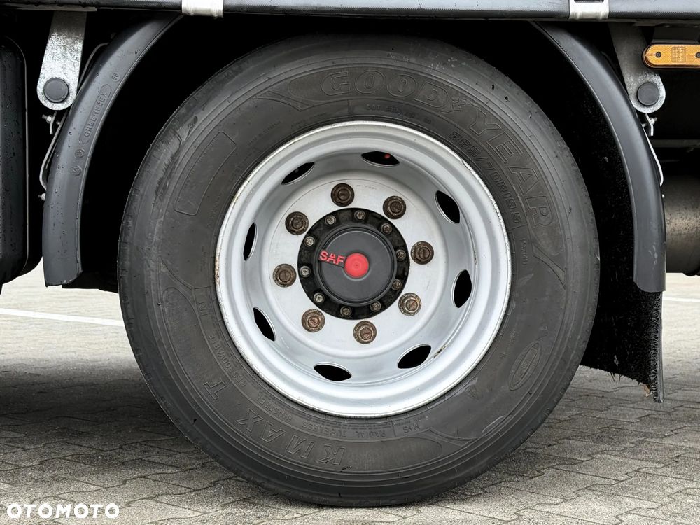 Mercedes-Benz ACTROS F 1840 / ZESTAW TANDEM 120 M3 / PRZEJAZDOWY /  7,75 M + 7,75 M / SALON PL - 17