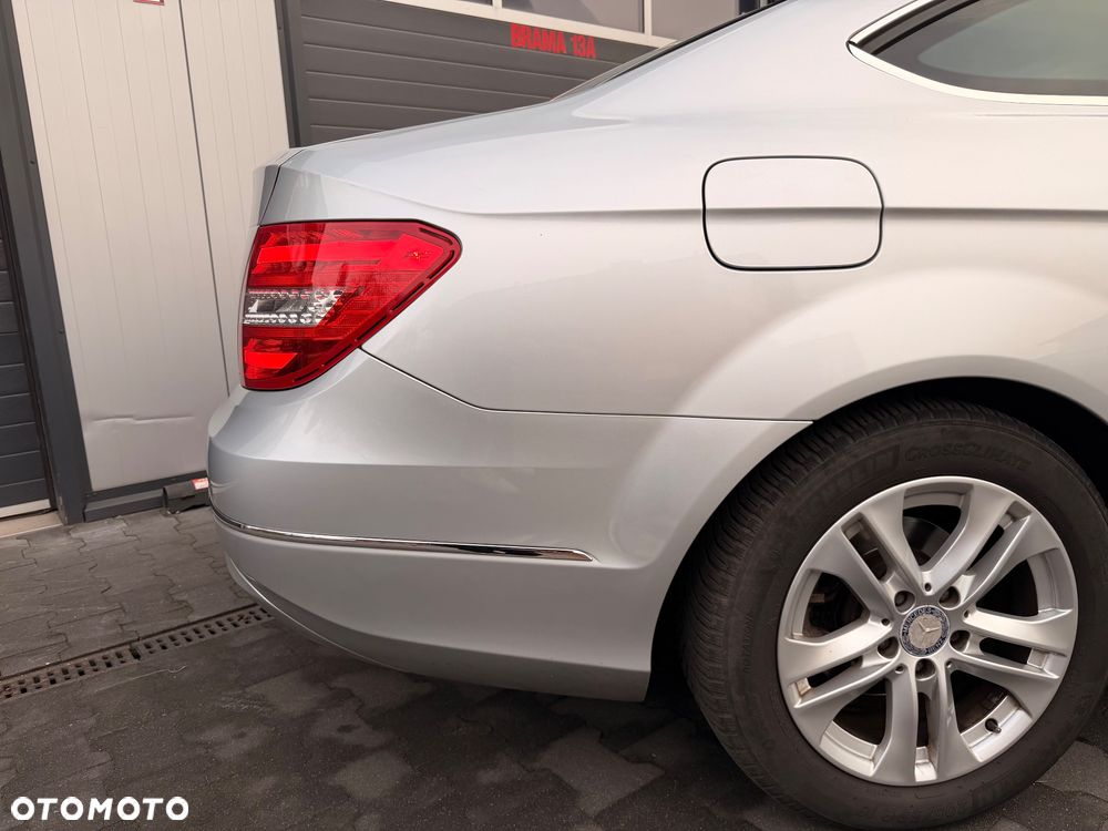 Mercedes-Benz Klasa C 180 BlueEFFICIENCY - 13