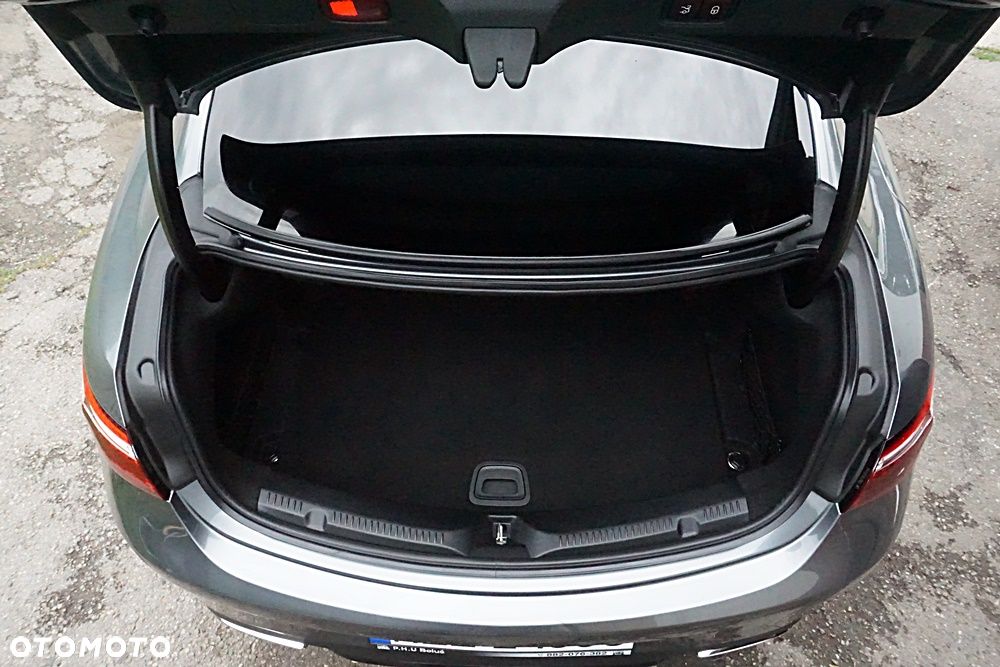Mercedes-Benz Klasa E 220 d AMG - 39
