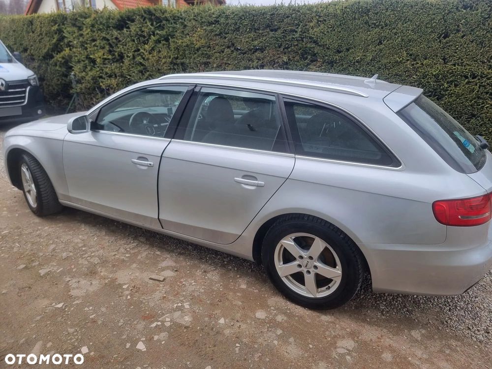 Audi A4 Avant 2.0 TDI - 4
