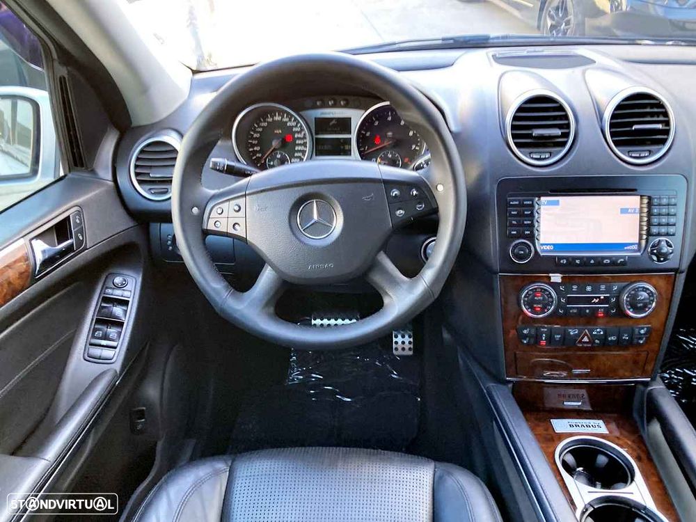 Mercedes-Benz ML 63 AMG - 9