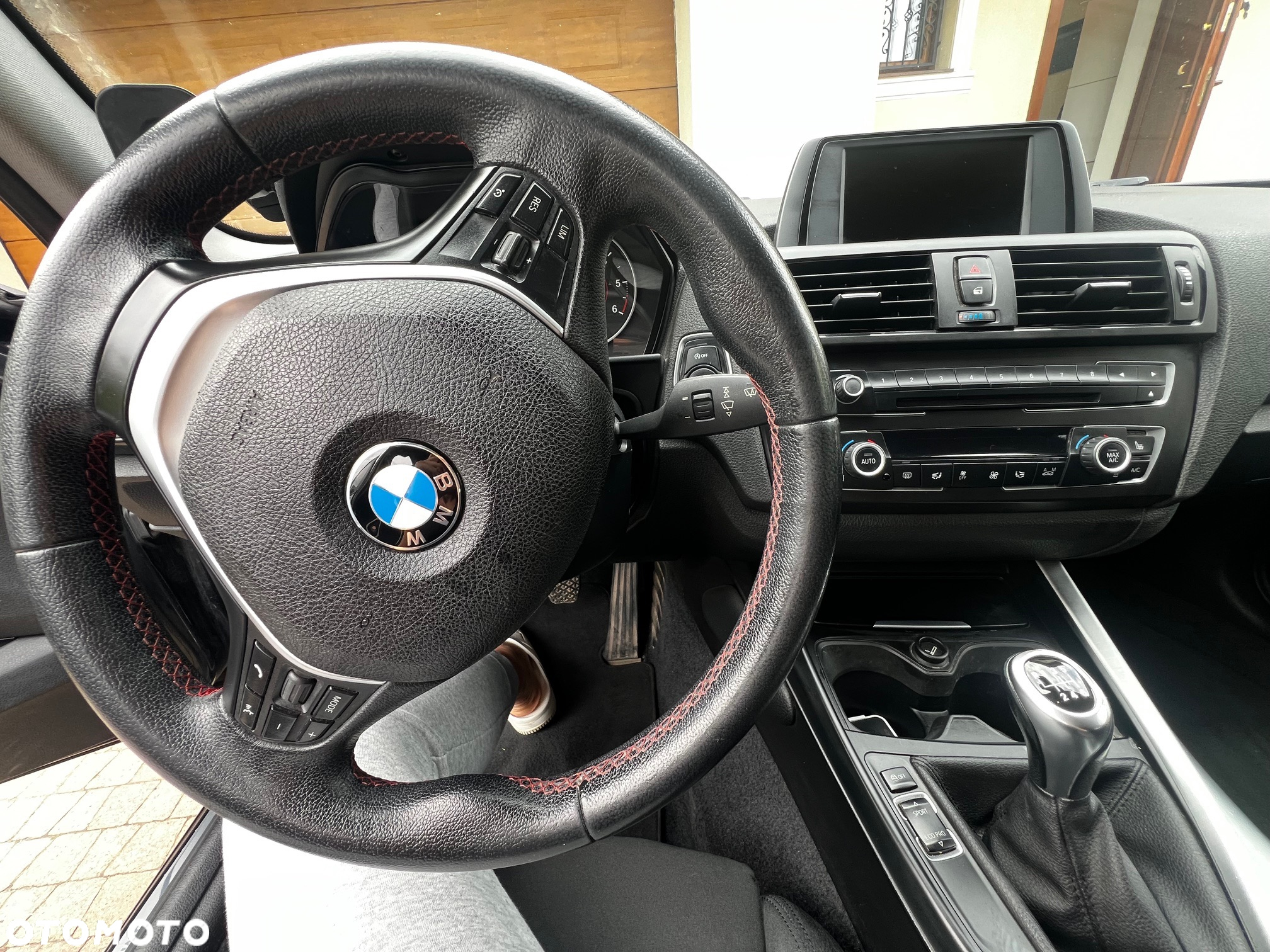 BMW Seria 1 114d Sport Line - 5