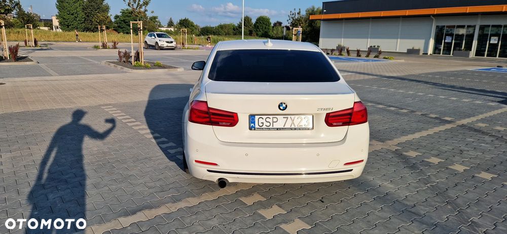 BMW Seria 3 318i Sport Line Shadow - 4