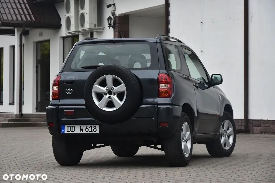 Toyota RAV4 1.8 VVT-i 4x2 - 8