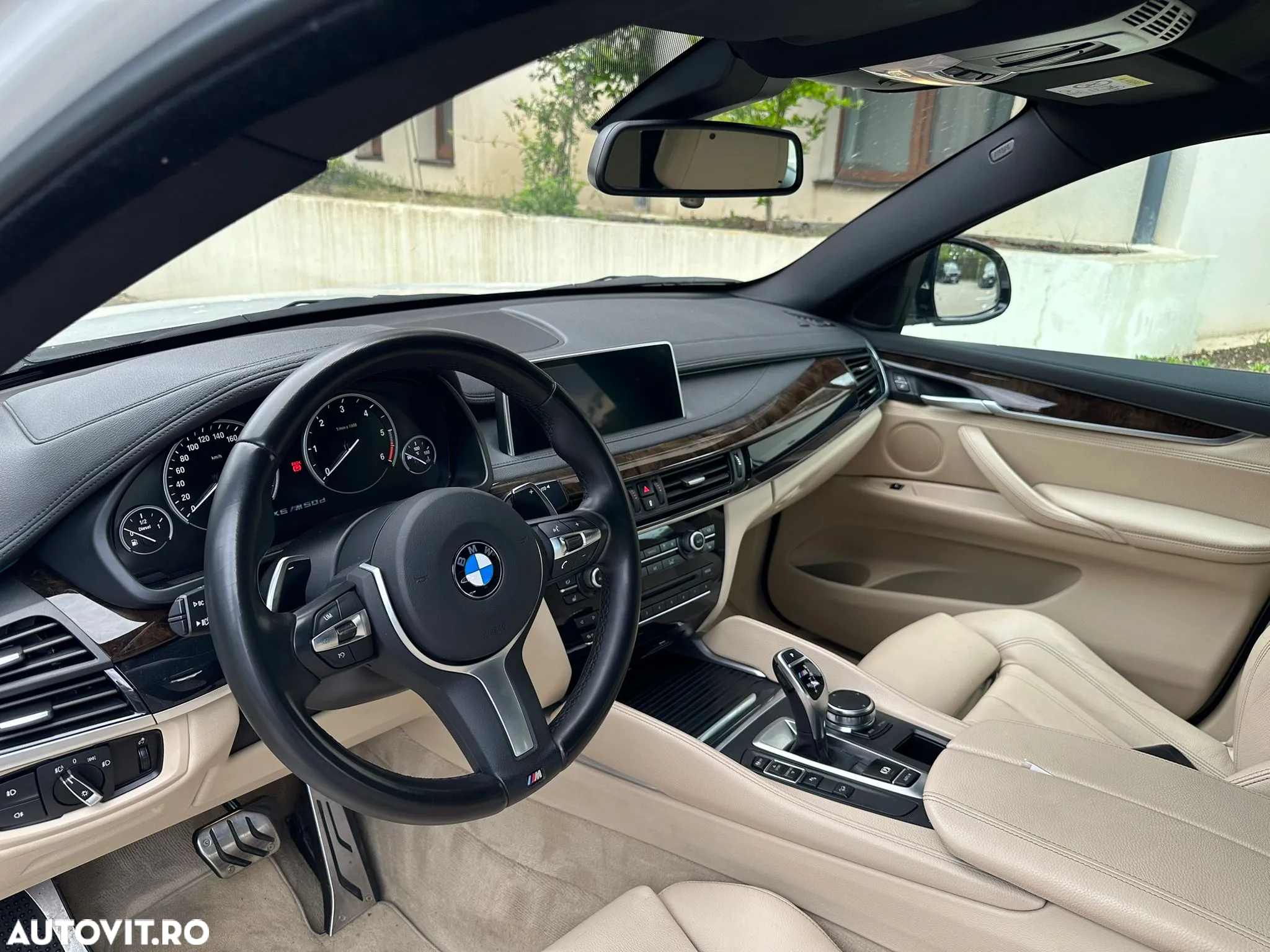 BMW X6 M M50d - 10