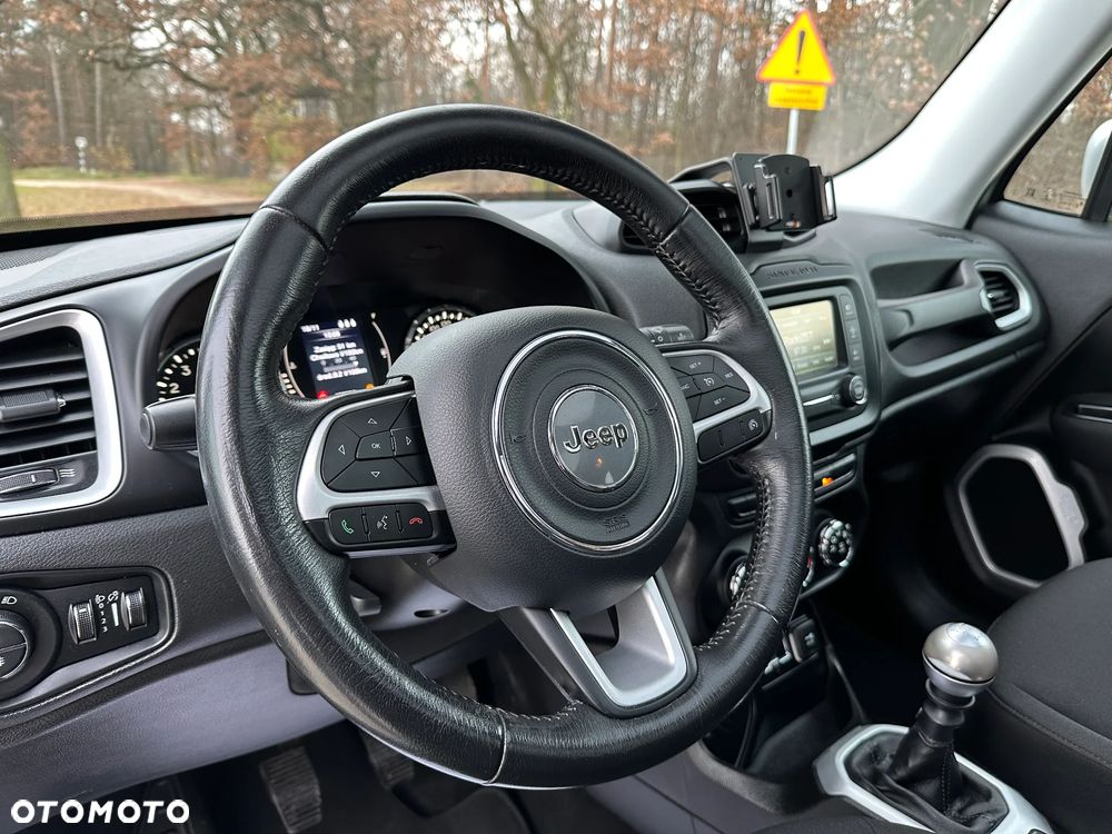 Jeep Renegade 1.4 MultiAir Limited - 23