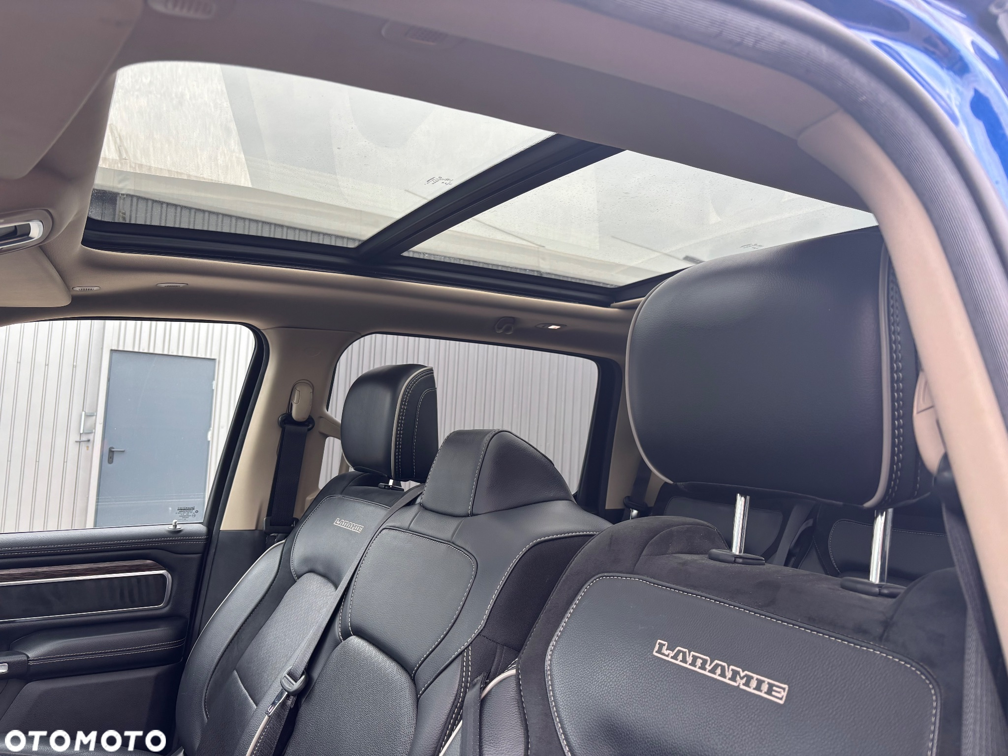 RAM 1500 Crew Cab Laramie - 14