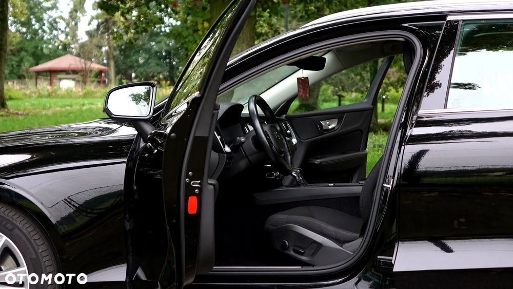 Volvo V60 D4 AWD Geartronic - 5