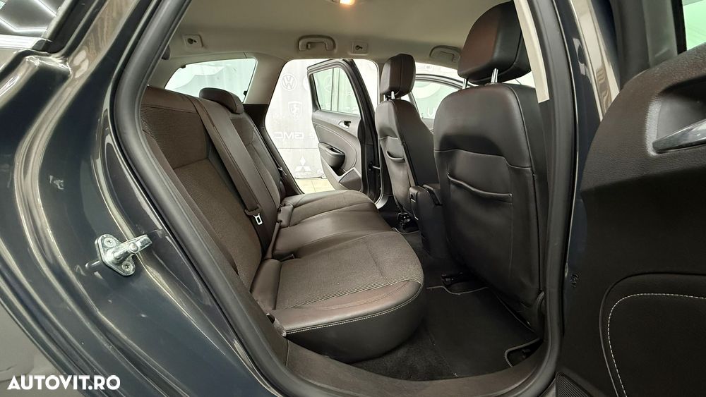 Opel Astra 1.4 Turbo ECOTEC Cosmo - 15