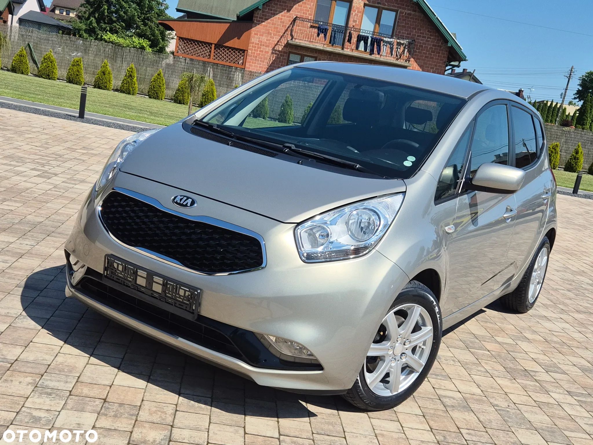Kia Venga 1.4 CRDi 90 ISG Vision - 1