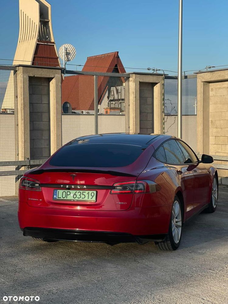 Tesla Model S Dual Motor Allradantrieb Performance - 10