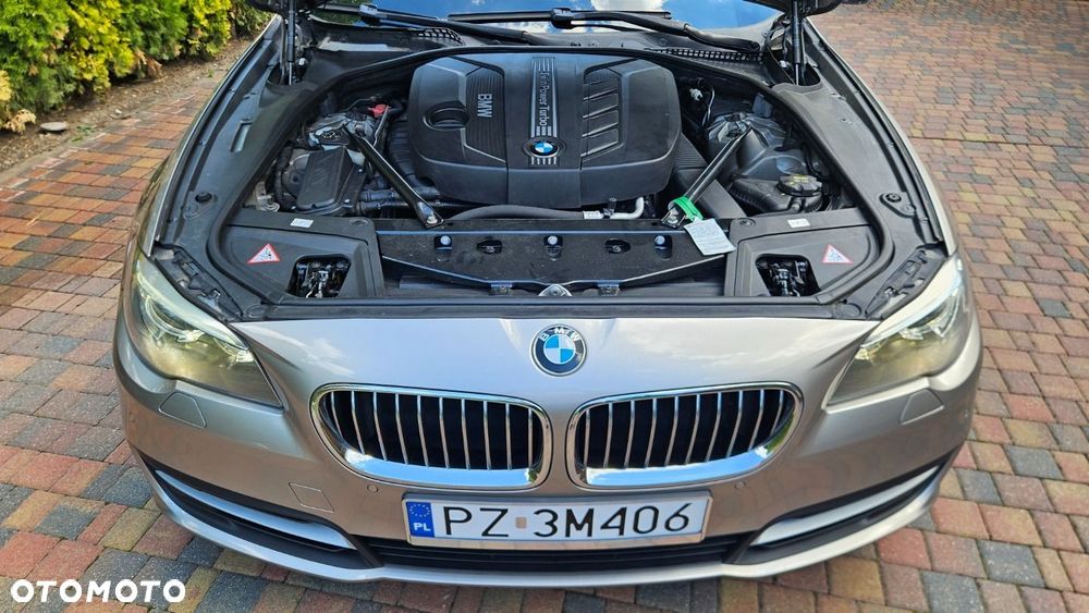 BMW Seria 5 520d - 24