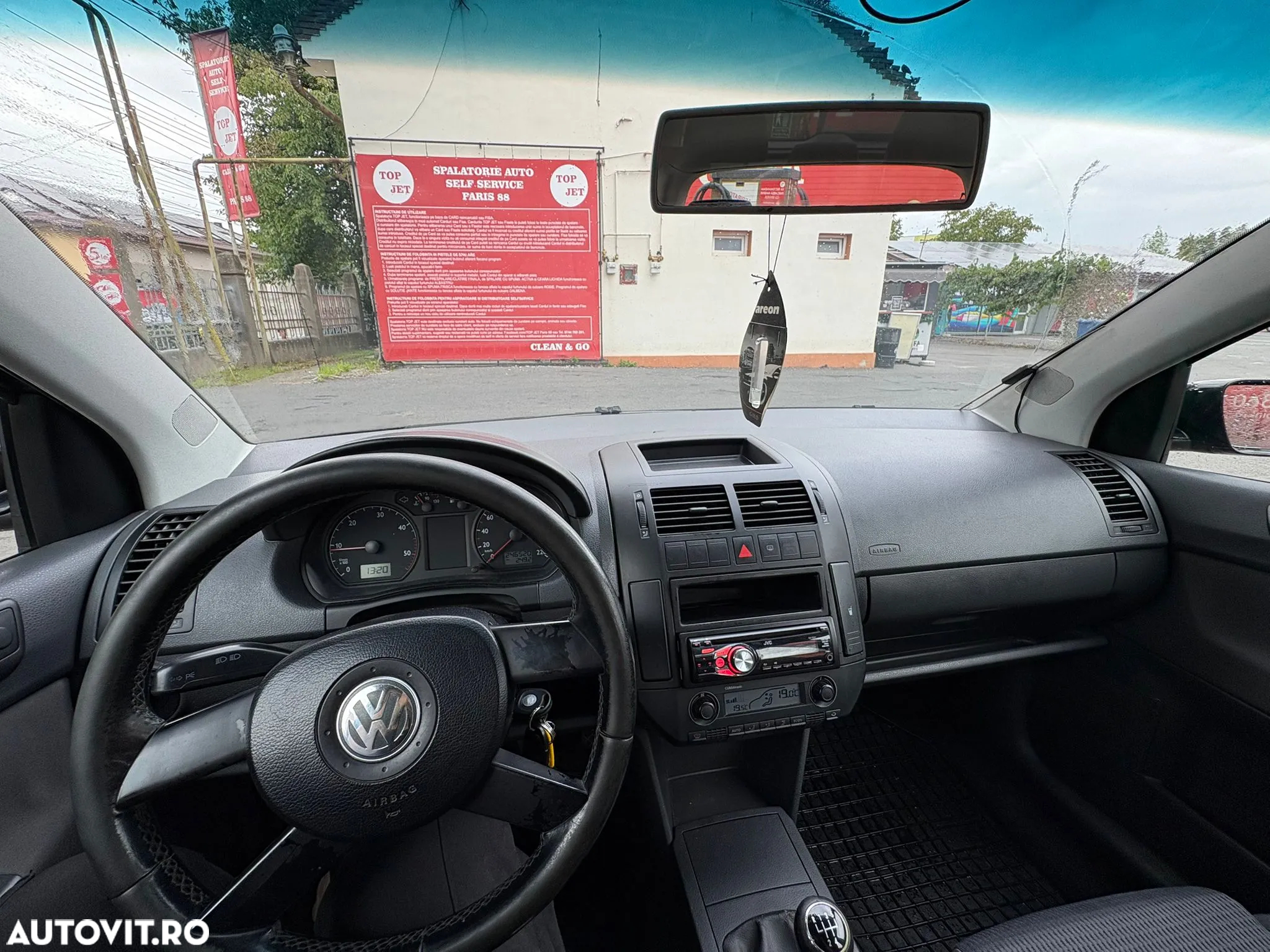 Volkswagen Polo - 11