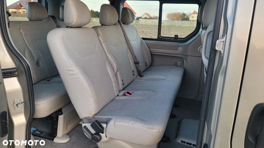 Renault Trafic FAP Grand Passenger Black Edition - 24