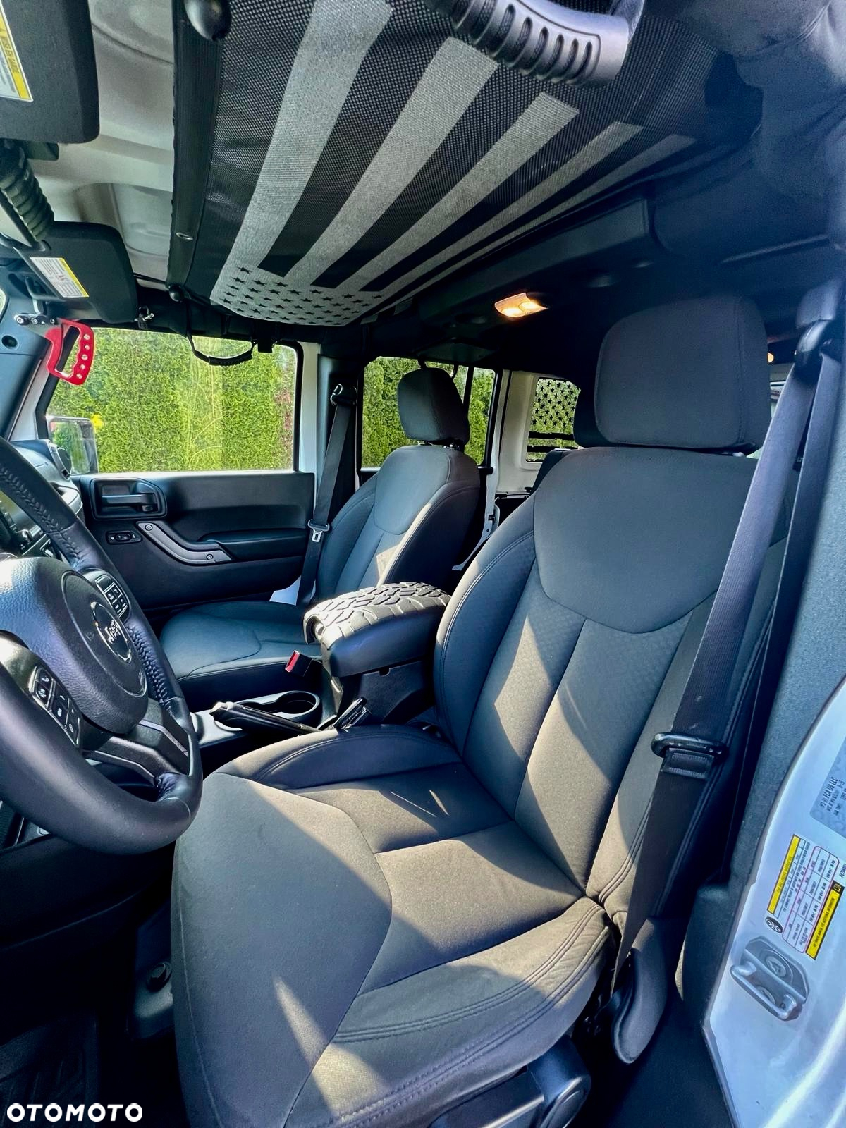 Jeep Wrangler 3.6 Unlim Night Eagle - 24