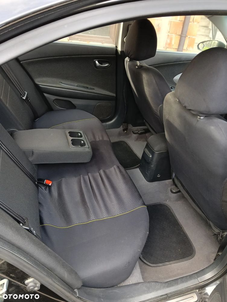 Nissan Primera - 7
