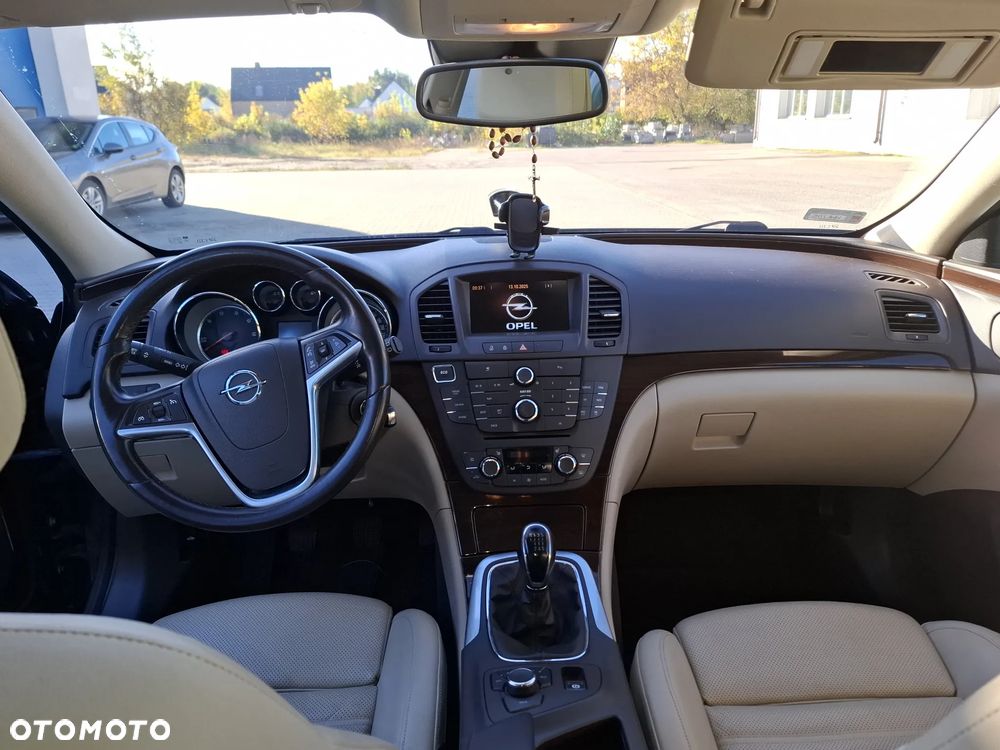 Opel Insignia 2.0 CDTI - 10