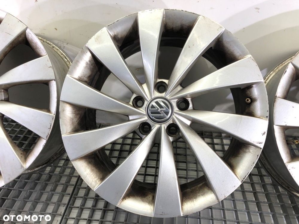 FELGA ALUMINIOWA KOMPLET 17 7,5J 5X112 ET 45  57,1  VW PASSAT B6 (3C2) 2005 - 2010  3C8601025A - 6